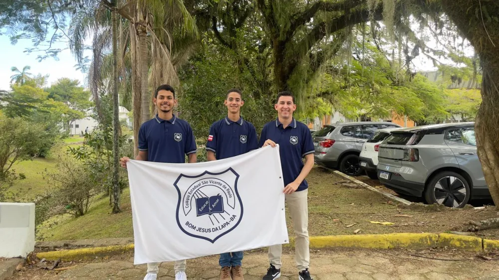 Pesquisa de estudantes de Bom Jesus da Lapa sobre arborização urbana ganha destaque em congresso nacional de mudanças climáticas, em Santa Catarina