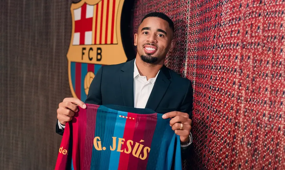 Barcelona anuncia contratação do brasileiro Gabriel Jesus por três anos