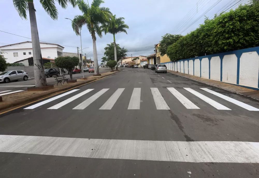 Pavimentação da BA-623 e quadra poliesportiva são entregues em Presidente Jânio Quadros 