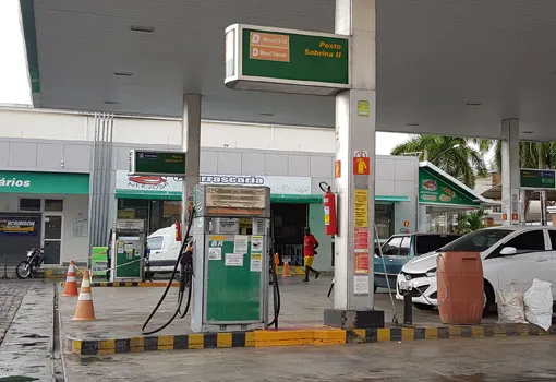 Governador Jerônimo Rodrigues anuncia medida para reduzir preço do diesel