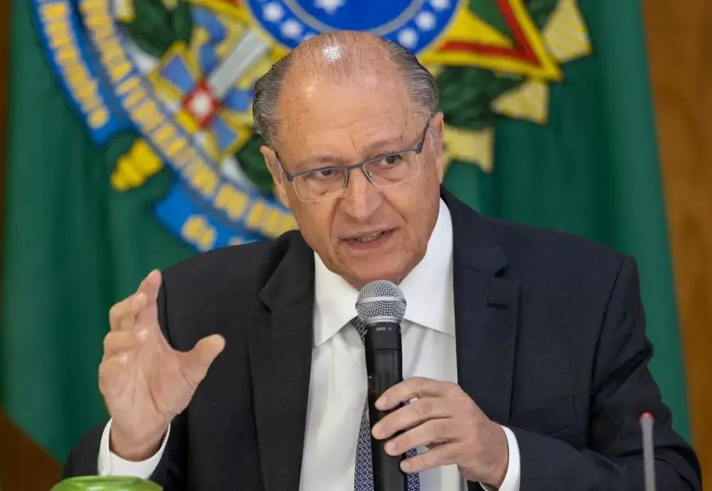 Geraldo Alckmin é diagnosticado com covid-19