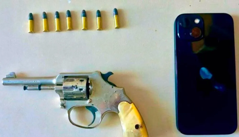 Menor é apreendido com arma de fogo durante ação da CIPE Sudoeste em Brumado