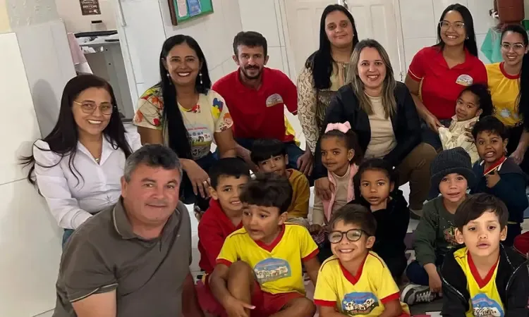 Barra da Estiva: Prefeito Wilson do Café participa de encontro com alunos da Escolinha Tia Arlinda e reforça compromisso com a educação
