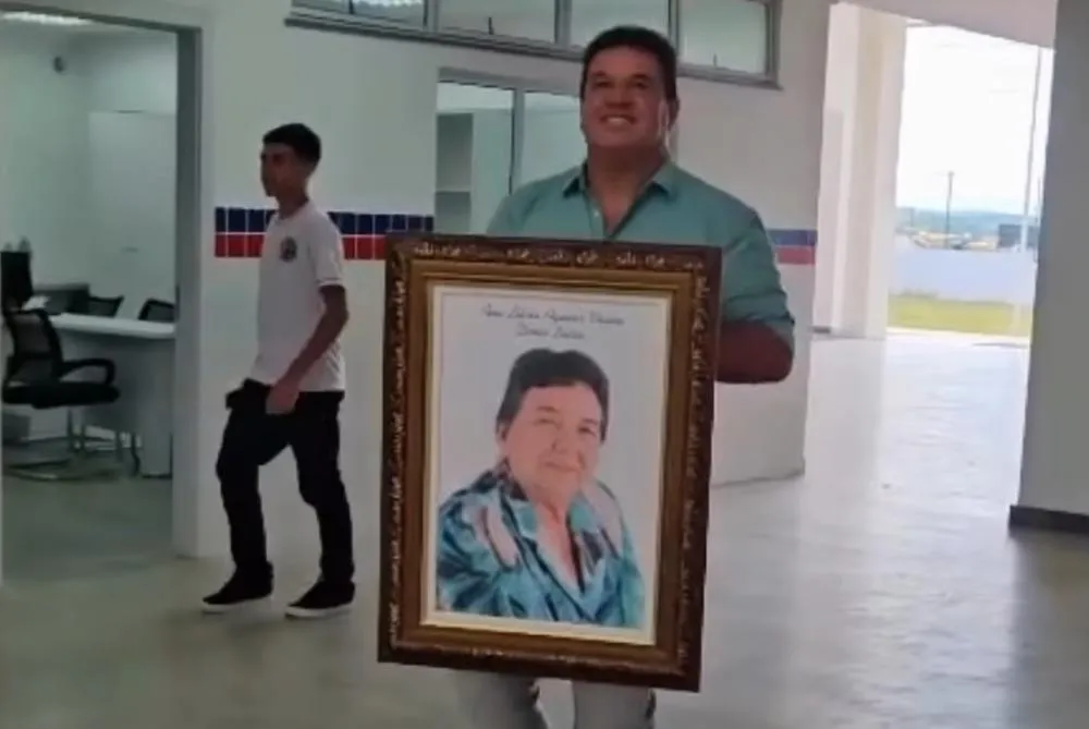 Deputado Marquinho Viana homenageia mãe em colégio que leva seu nome em Barra da Estiva