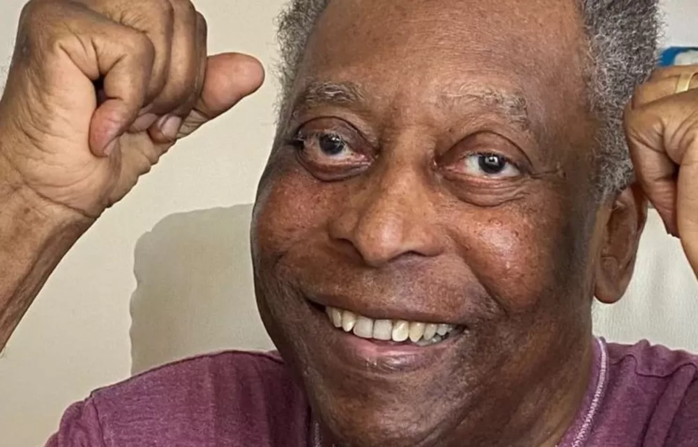 Estado de saúde de Pelé melhora, mas ainda não há previsão de alta