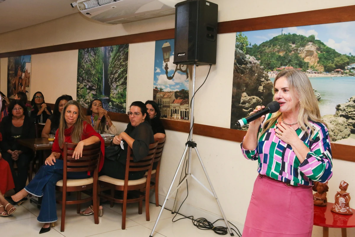Com emoção e liderança, Ivana Bastos celebra o Dia das Mães na ALBA