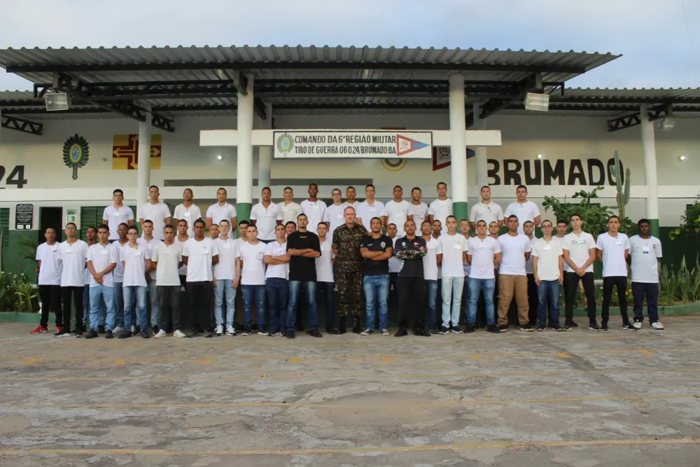 Tiro de Guerra de Brumado inicia novo ciclo de formação com jovens matriculados no Serviço Militar