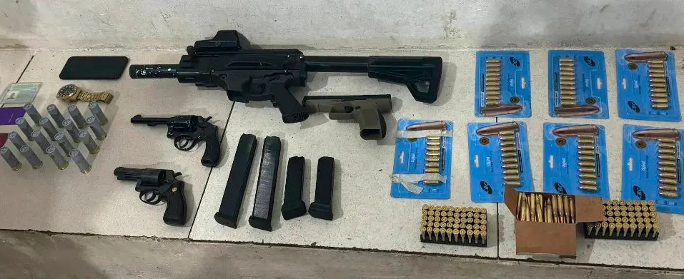 Rondesp Sudoeste e PETO realizam apreensão de armas e munições em operação em Vitória da Conquista e Barra do Choça