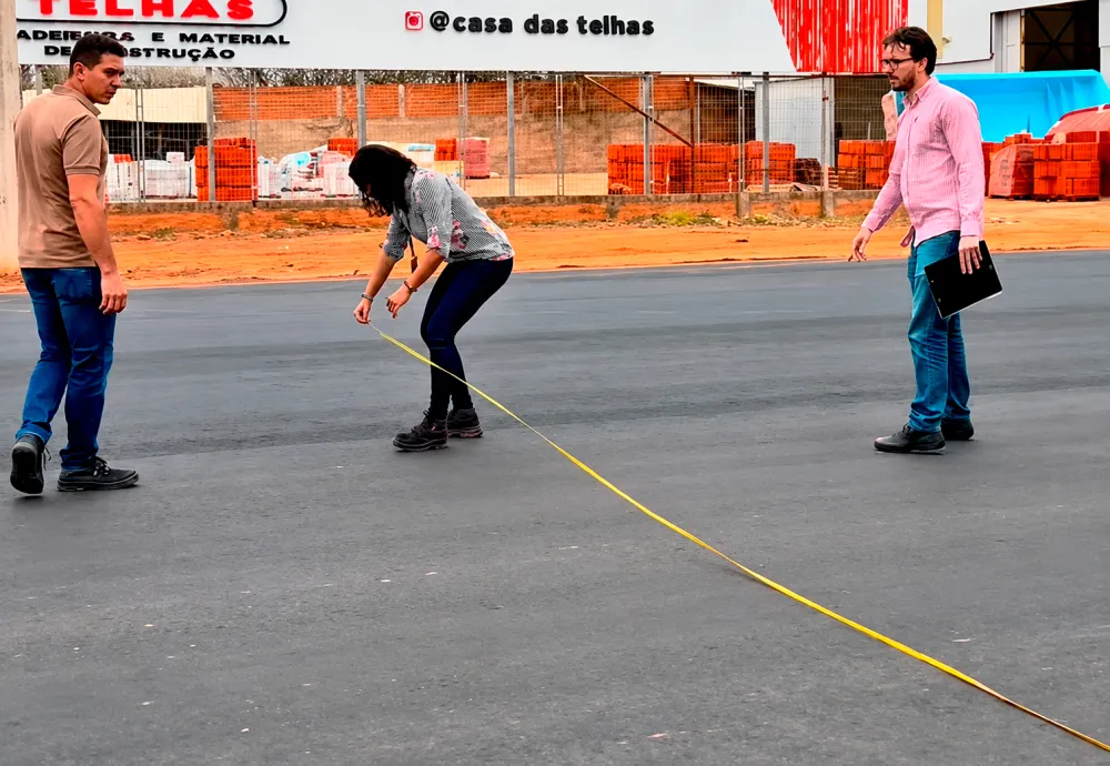 Avenida Agnelo Azevedo chega a 70% de execução e Conder fiscaliza obras em Brumado