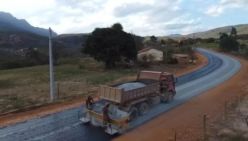 ACM Neto denuncia obra do governo com informação errada e é desmentido