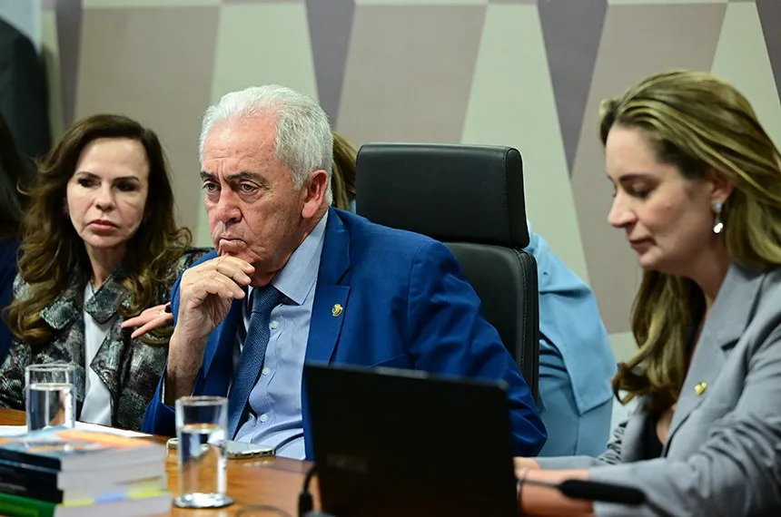 CCJ aprova novo Código Eleitoral com voto impresso e cotas para mulheres