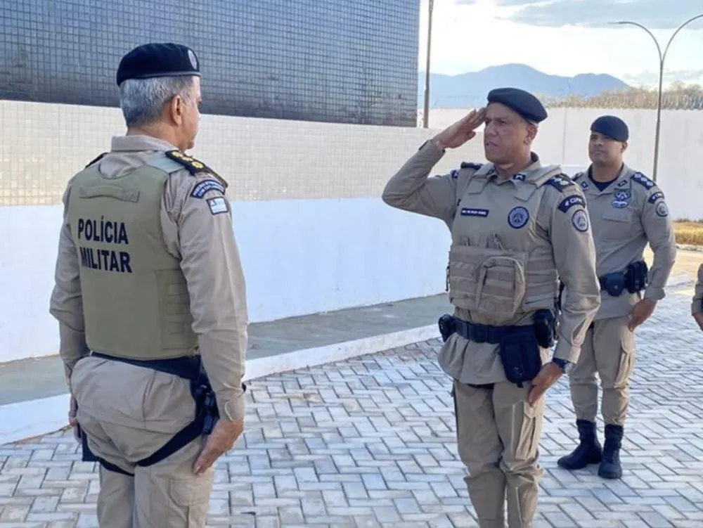 Comandante do CPR-MO inspeciona futura sede da 4ª CIPM em Macaúbas