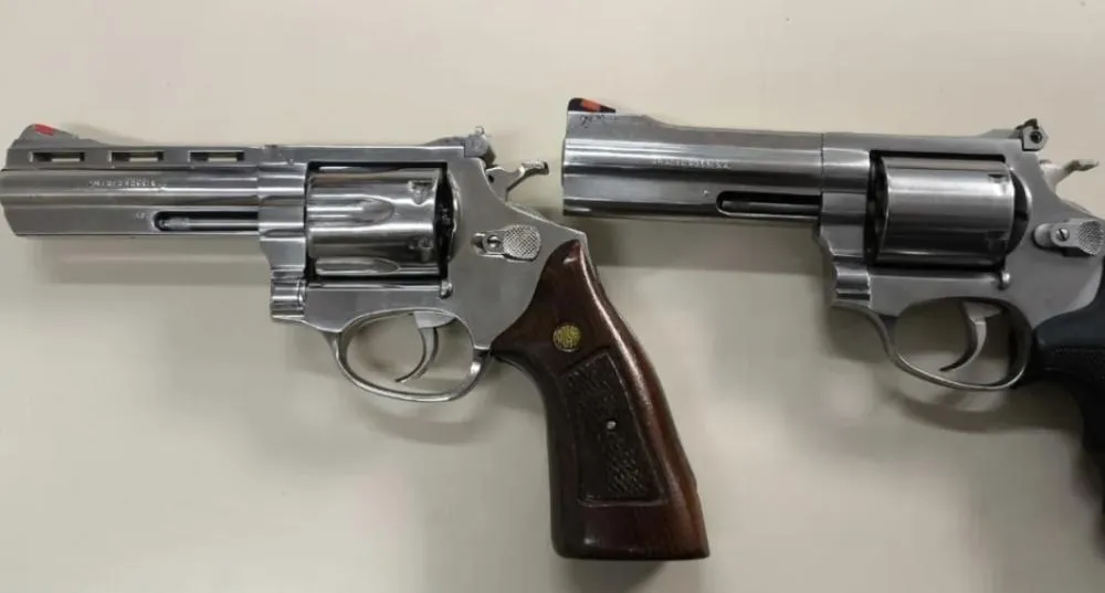 Polícia Militar prende homem com duas armas de fogo em Guanambi