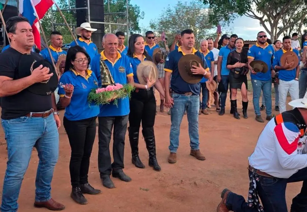 Deputado Marquinho Viana participa de cavalgada em Aracatu