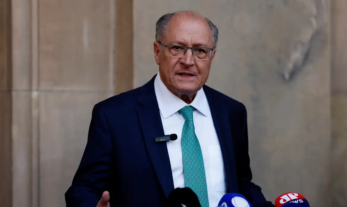 ‘Estamos muito otimistas’, diz Alckmin após conversa de Lula e Trump