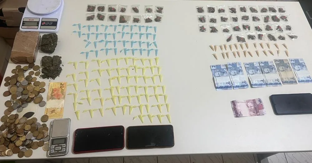 PETO da 80ª CIPM desarticula esquema de tráfico e apreende grande quantidade de drogas em Condeúba