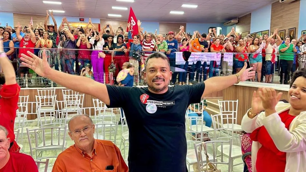 Ednei Clebson, candidato a vereador, agradece os 468 votos recebidos em Brumado
