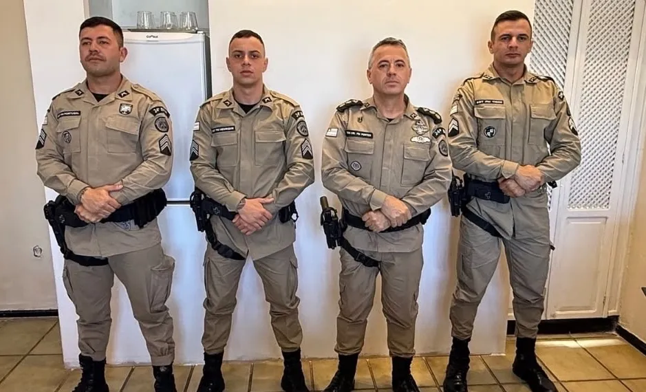24º BPM de Brumado recebe três novos sargentos após conclusão de curso de formação