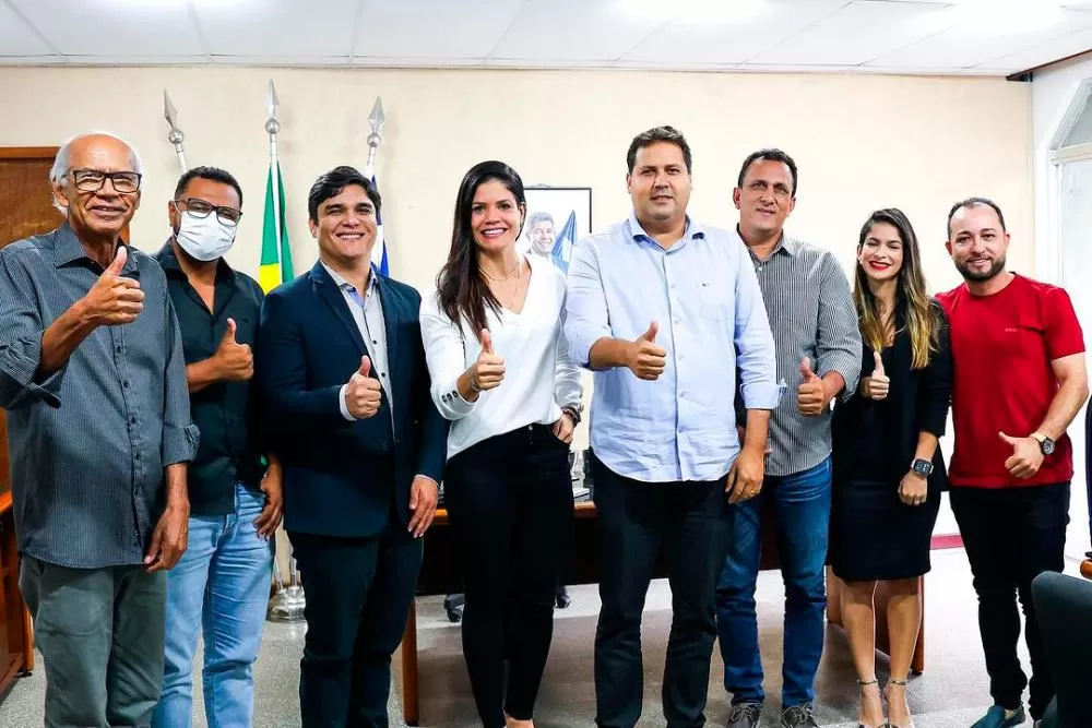 Reunião produtiva define projeto para melhorias no abastecimento de água em Ponto Novo