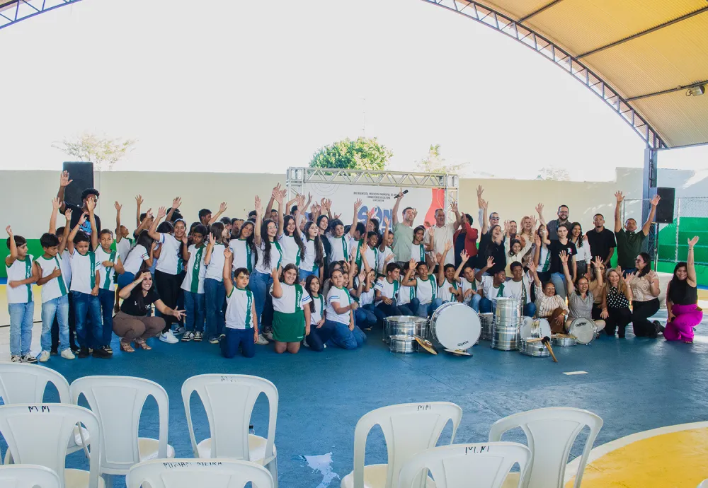 Projeto leva educação musical gratuita a mais de 60 crianças e adolescentes em Brumado