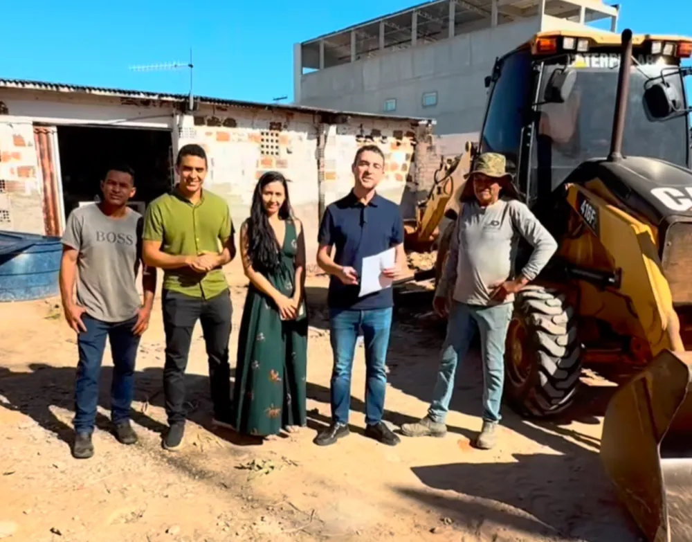 Itaquaraí terá cobertura de telefonia móvel; prefeito Fabrício Abrantes entrega alvará para início da obra