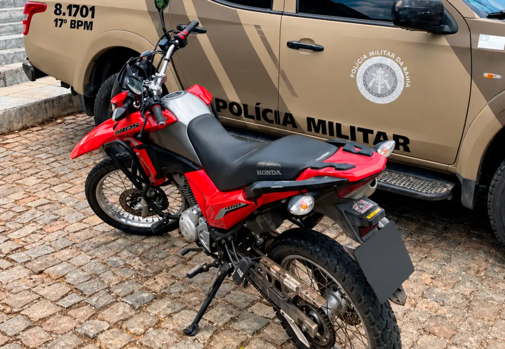 Mulher procura a Polícia Militar e denuncia o próprio filho por roubo de moto em Guanambi