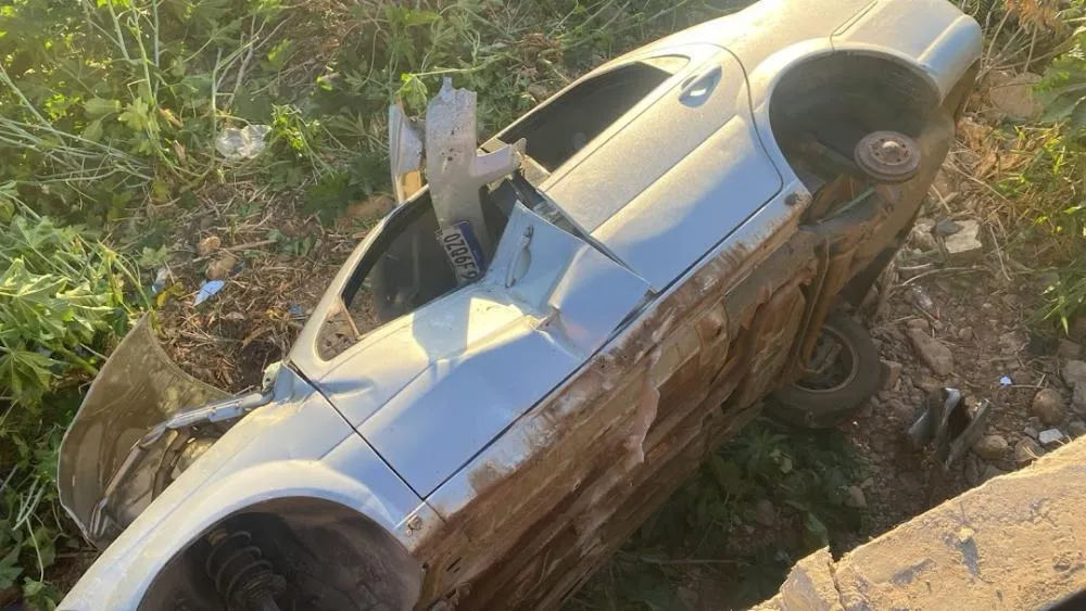 Brumado: Motorista perde controle e carro cai de ponte que liga Dr. Juracy ao São Jorge