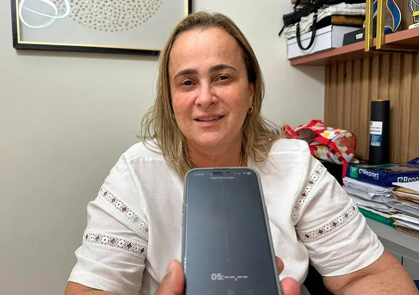 Joanina Sampaio comemora avanço da obra de asfaltamento entre Livramento e Iguatemi