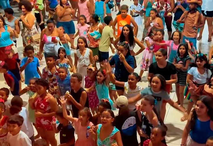 Festa da Alegria reúne crianças em dia de diversão e celebração em Ituaçu