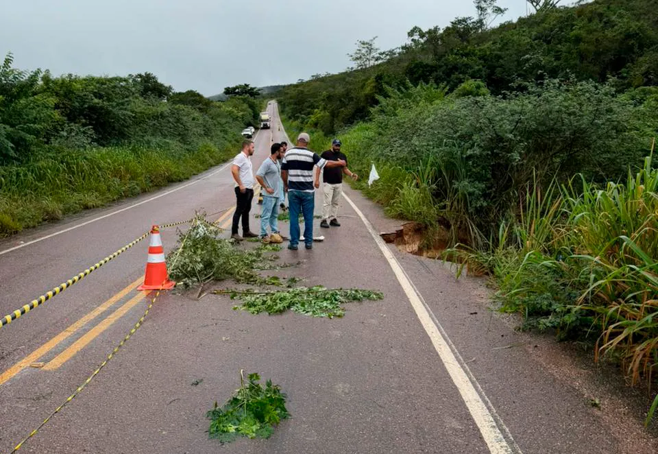 Prefeitura de Ituaçu aciona Estado após dano estrutural no KM 06 da BA-142