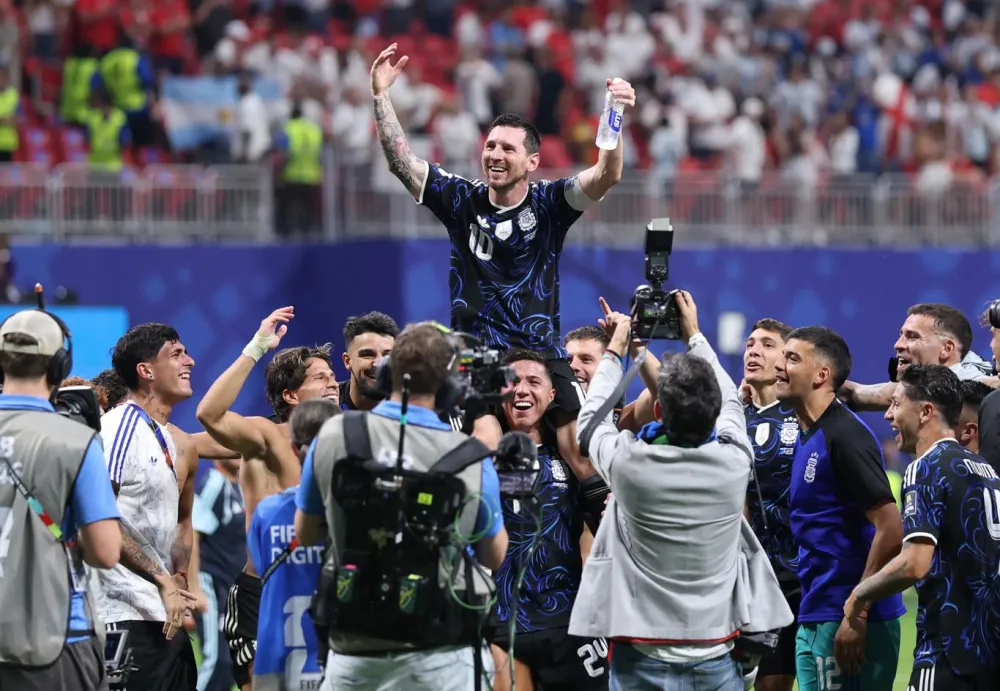 Com outra virada incrível, Argentina despacha Inglaterra e vai à final da Copa do Mundo 
