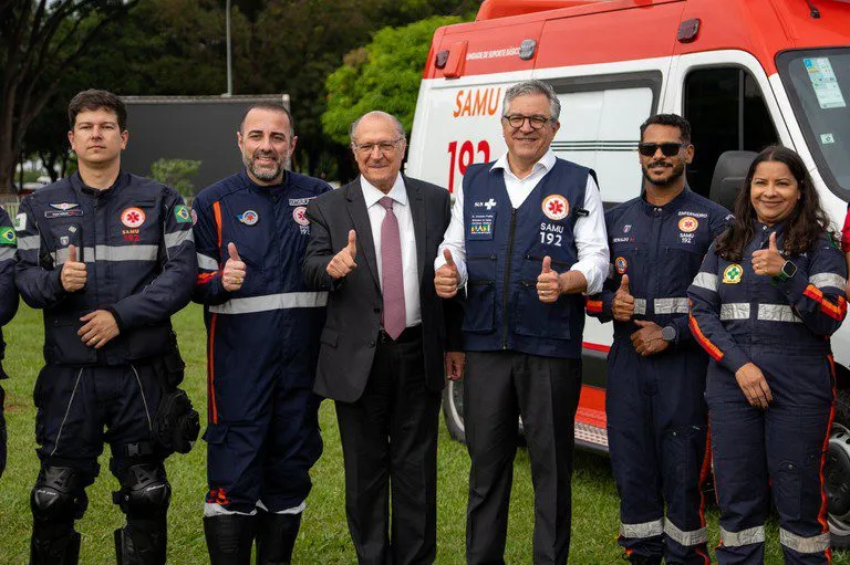 Bahia universaliza cobertura do Samu com entrega de 35 novas ambulâncias do Ministério da Saúde