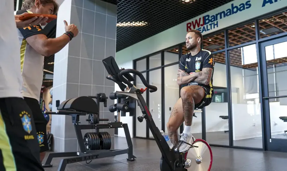 Pesquisa mostra que brasileiro projeta futuro da Seleção sem Neymar