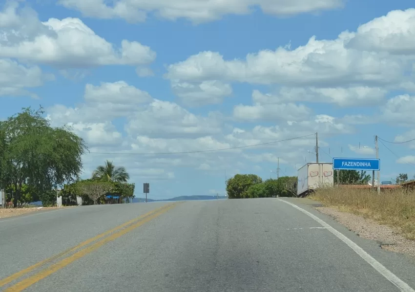 Mulher é agredida após encontrar mensagens pornográficas no celular do filho em Dom Basílio