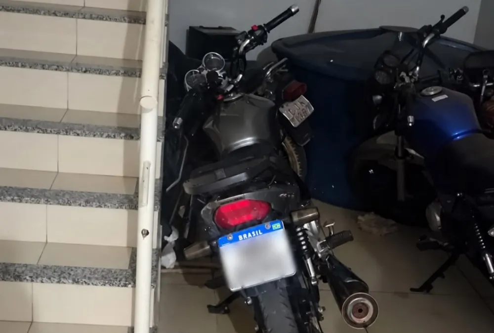 Motociclista sem habilitação é abordado durante blitz e tem veículo removido em Mortugaba