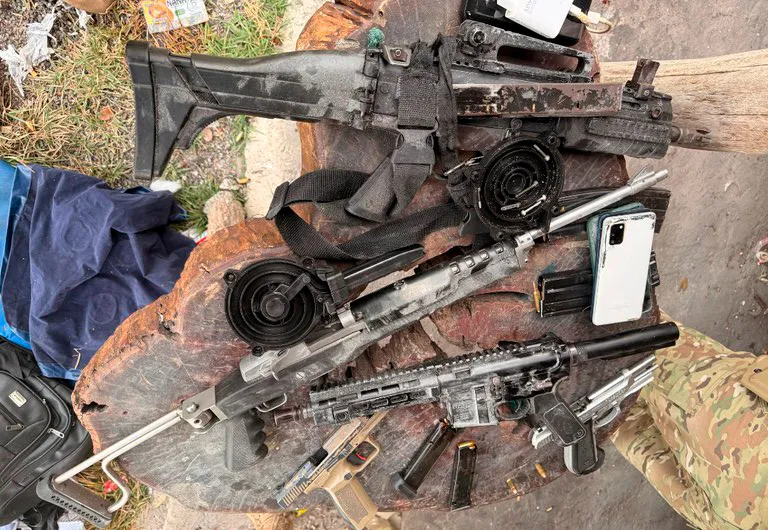 PF, PCBA e PMBA apreendem diversos armamentos em Caraíva, Porto Seguro/BA