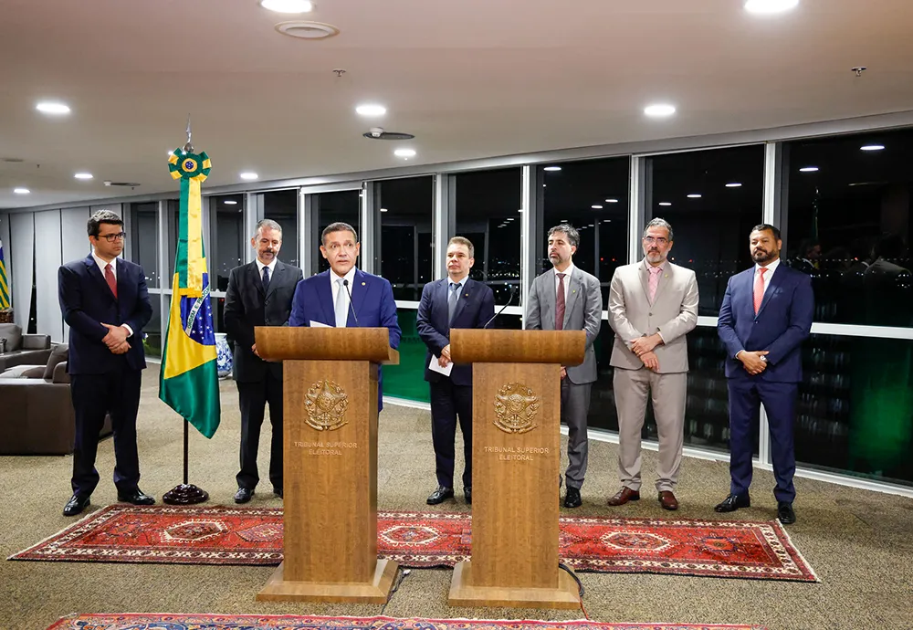 TSE e Ministério da Justiça firmam acordo para garantir livre exercício do voto nas Eleições 2026