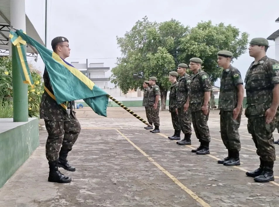 Tiro de Guerra de Brumado realiza juramento à Bandeira e celebra 48 anos de história