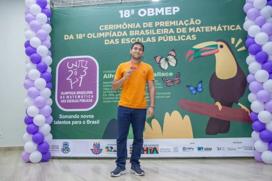 Estudante de Rio de Contas tem trajetória de sucesso nas Olimpíadas de Matemática 