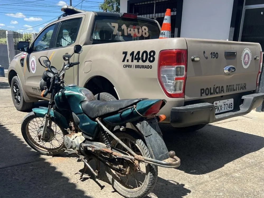 CIPRv/Brumado apreende motocicleta roubada na BR-030