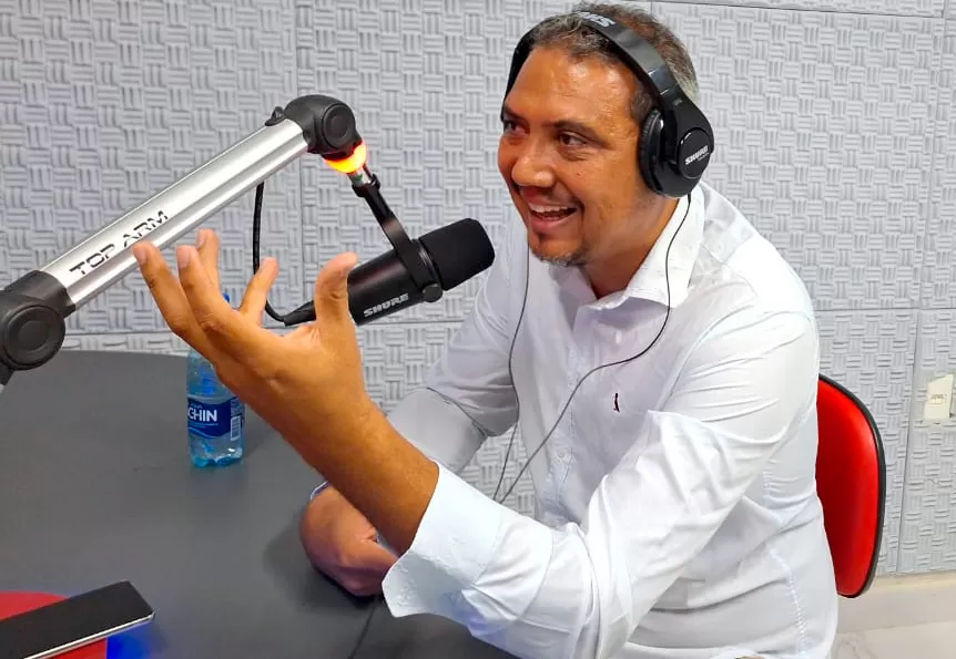 Presidente da Câmara de Vereadores de Brumado comenta declarações do prefeito em Podcast