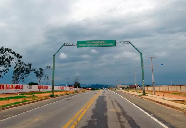 Polícia intensifica busca por homens que dispararam contra clientes em bar de Guanambi