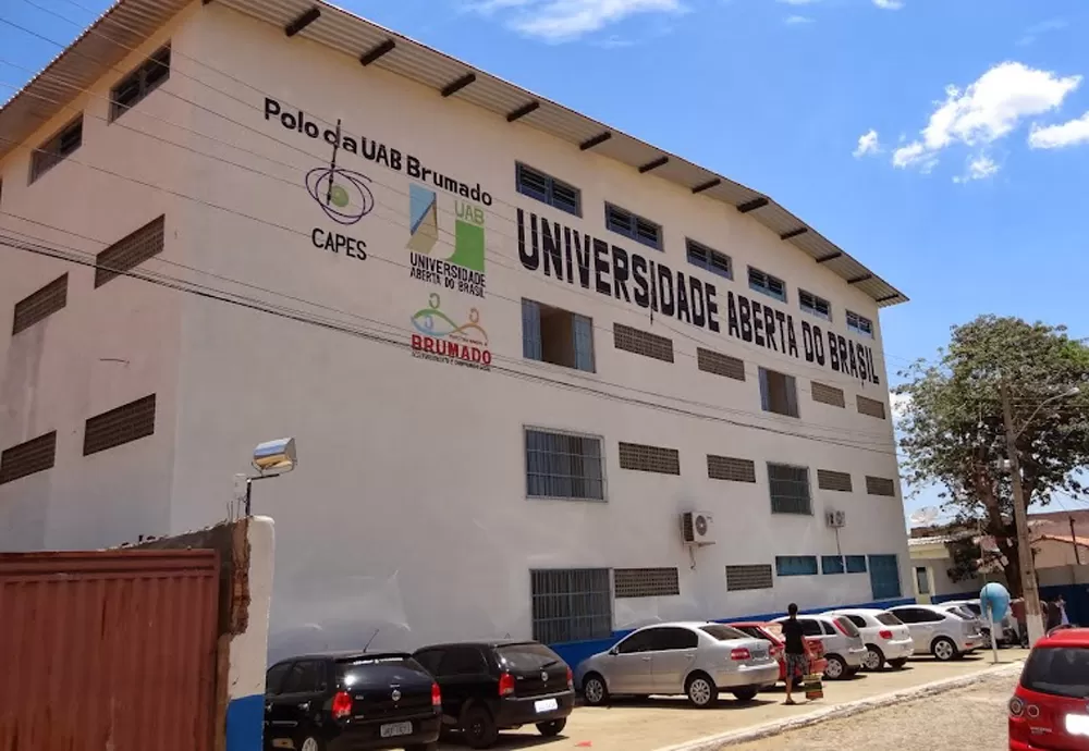 Pós graduação EAD gratuita na UAB Brumado