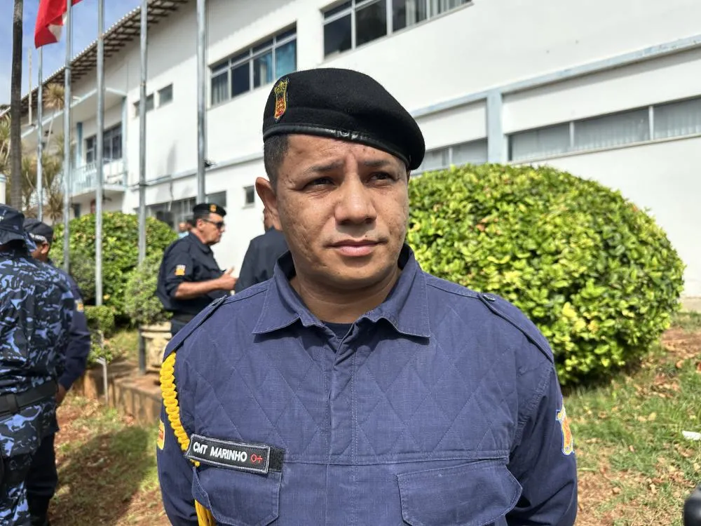 Fabrício Abrantes empossa Sérgio Marinho como comandante da Guarda Civil Municipal de Brumado