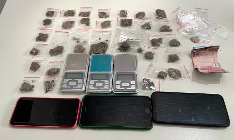 Polícia apreende maconha e prende suspeitos em operação no município de Ituaçu