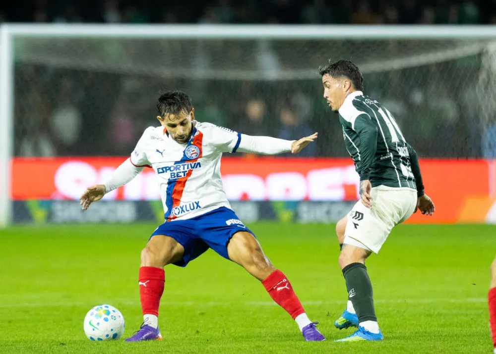 Bahia sofre virada do Coritiba e amplia jejum na Série A