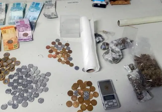 Operação Força Total: PM apreende drogas, dinheiro e prende suspeito de tráfico em Guanambi