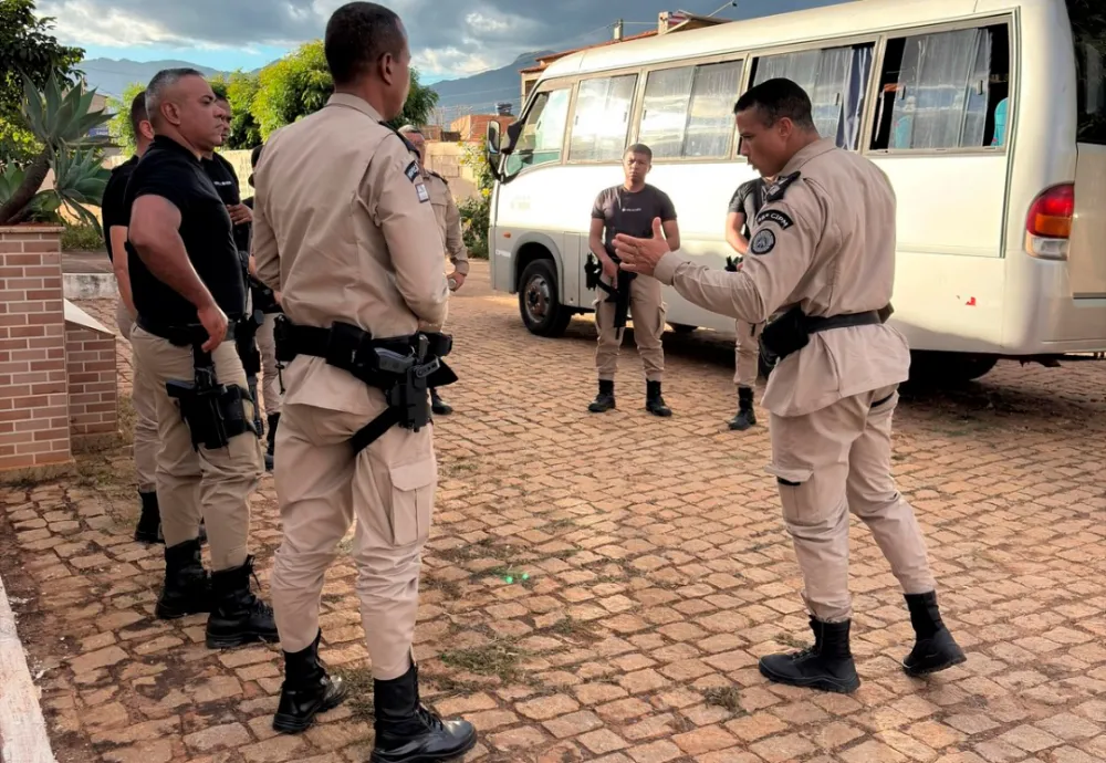 46ª CIPM realiza treinamento de abordagem em transporte coletivo em Livramento de Nossa Senhora