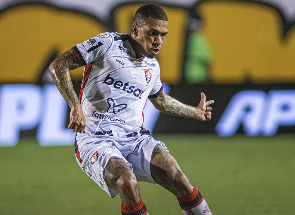 Vitória perde para o Atlhetico-PR no Barradão 