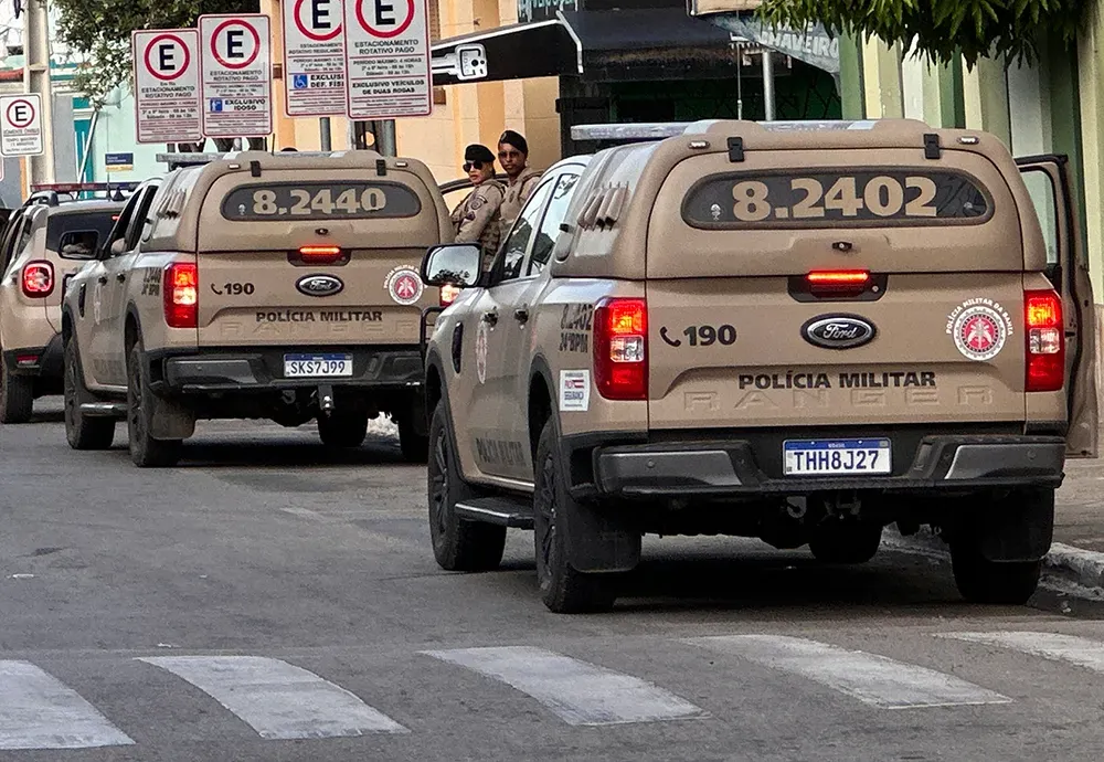 Polícia Militar detém homem por ameaça e desacato no centro de Brumado